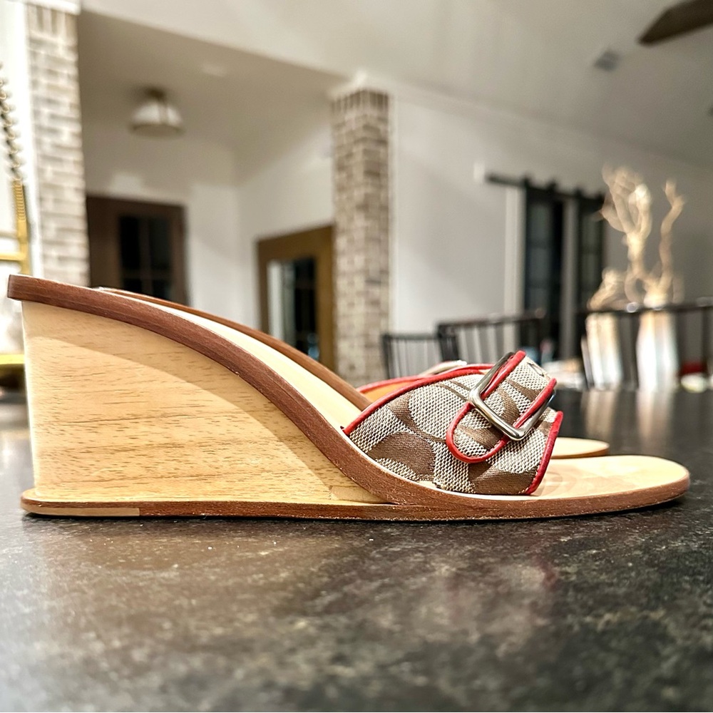 *rare* COACH Honey Wood Platform Wedge Logo Signature Tan/Red Size 7.5 - Picture 3 of 8